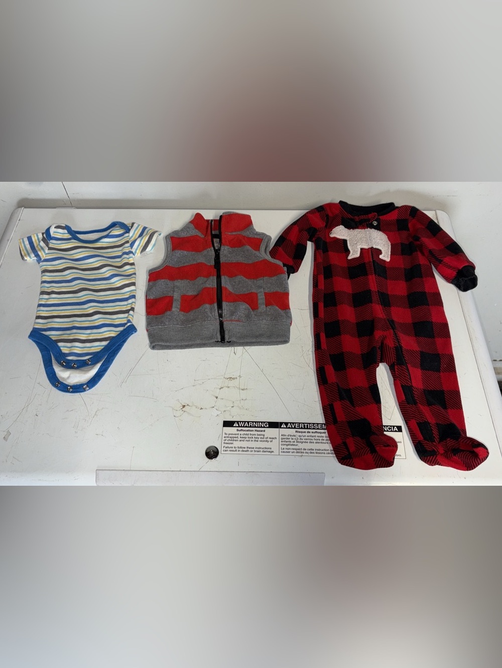 Bundle of baby boy clothes (3 pieces) onesie, vest and sleeper size 6m